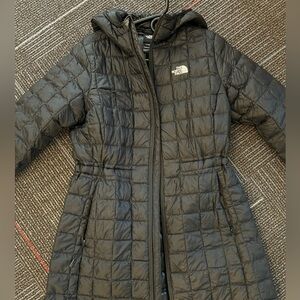 Medium Black North Face Jacket